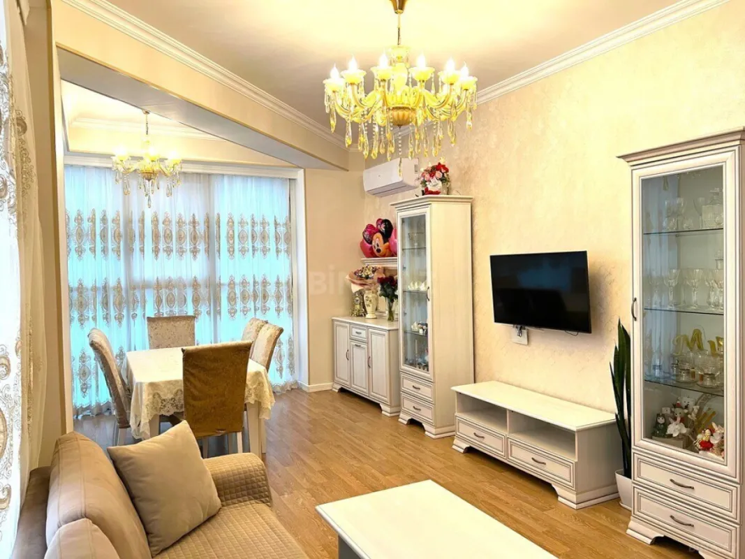 Satılır 3 otaqlı mənzil 113 m²