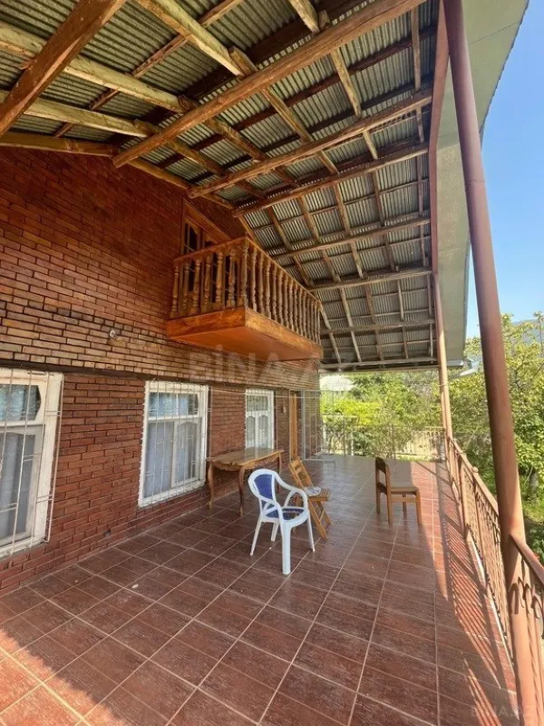 Satılır 5 otaqlı həyət evi 150 m²