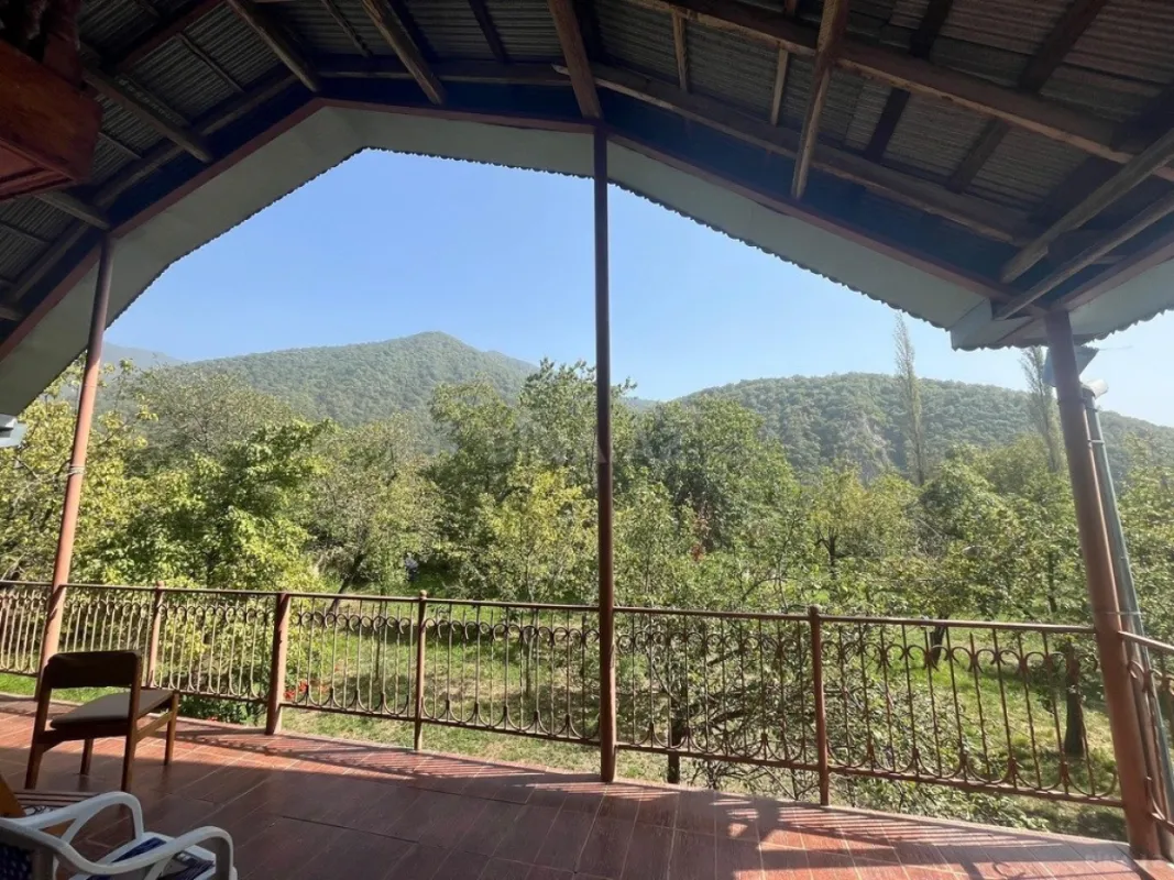 Satılır 5 otaqlı həyət evi 150 m²