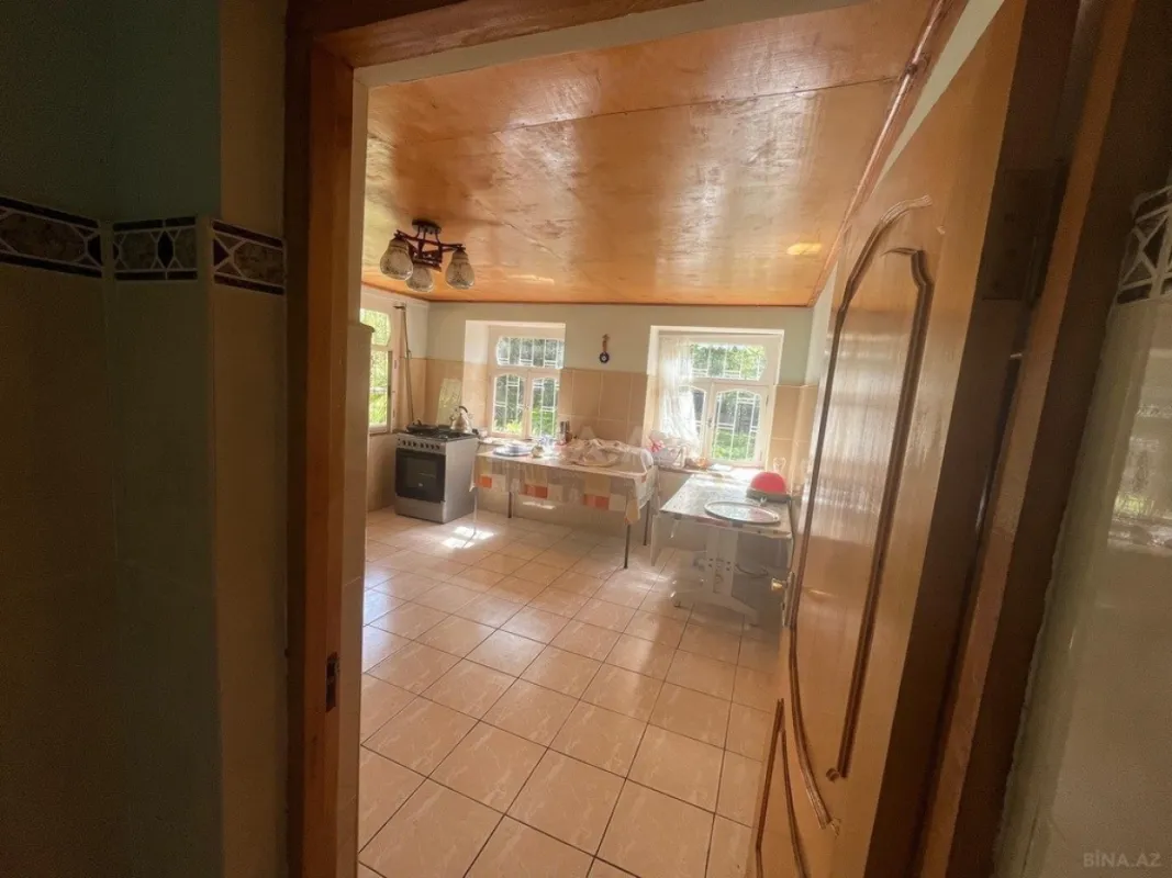 Satılır 5 otaqlı həyət evi 150 m²