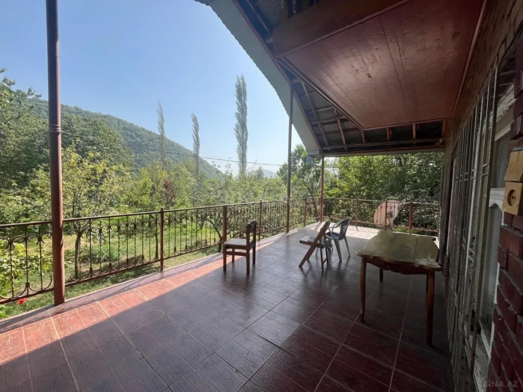 Satılır 5 otaqlı həyət evi 150 m²