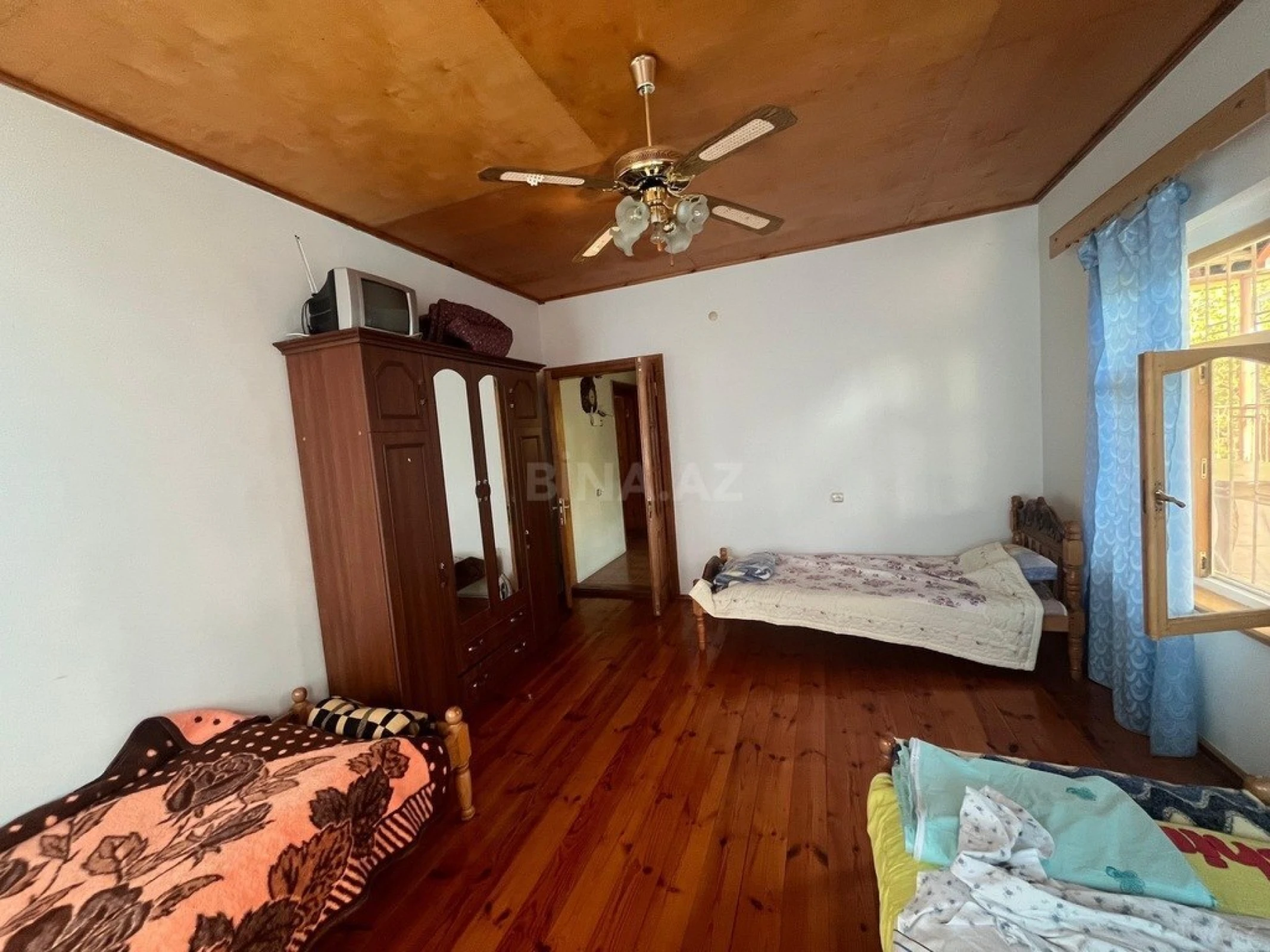 Satılır 5 otaqlı həyət evi 150 m²