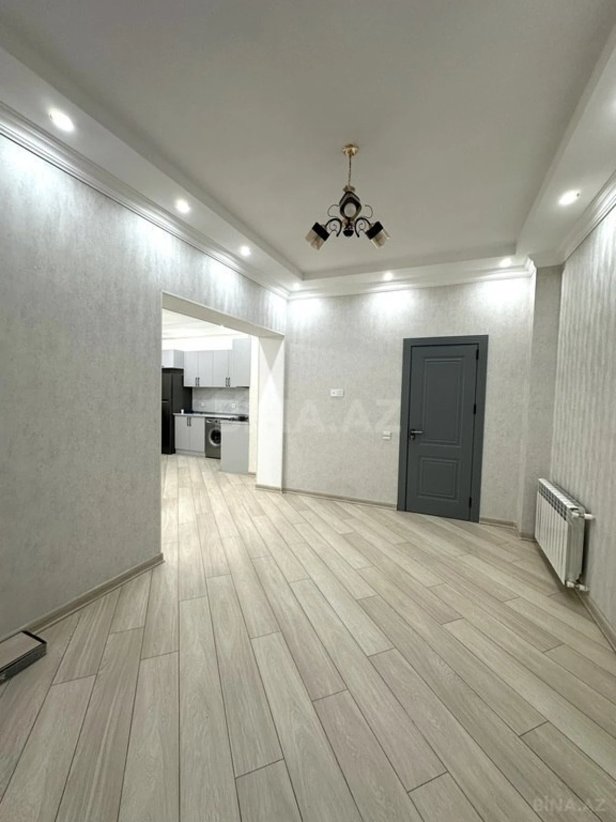 Kirayə verilir 2 otaqlı mənzil 77 m²