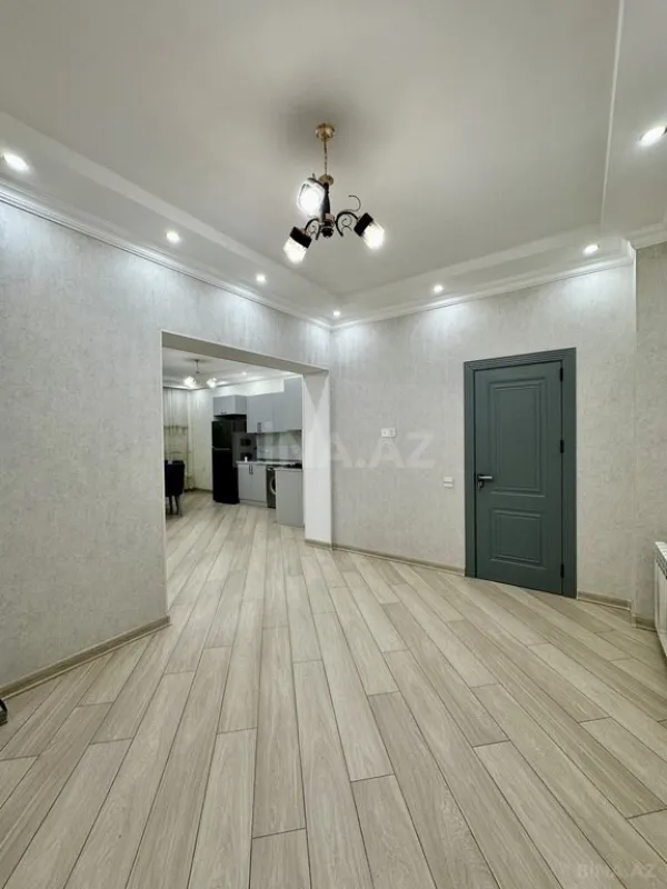 Kirayə verilir 2 otaqlı mənzil 77 m²