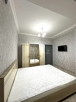 Kirayə verilir 2 otaqlı mənzil 77 m²