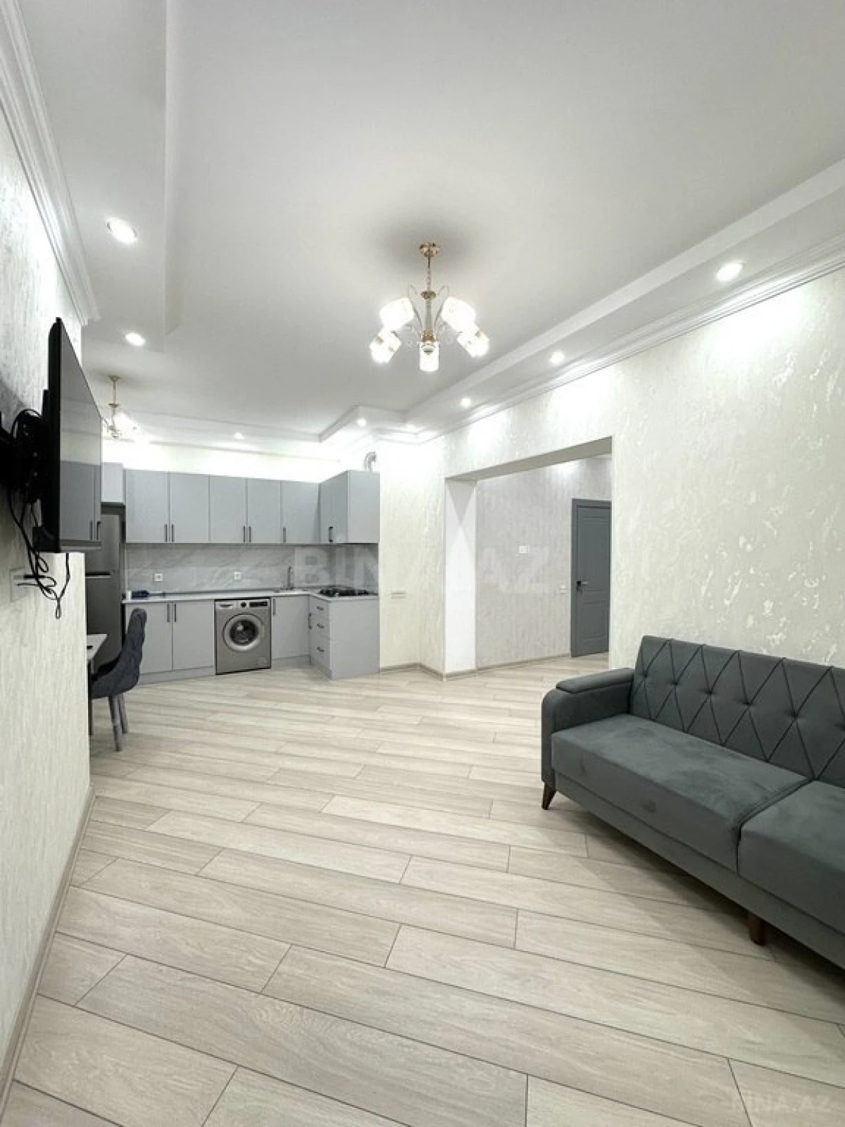 Kirayə verilir 2 otaqlı mənzil 77 m²