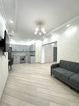 Kirayə verilir 2 otaqlı mənzil 77 m²