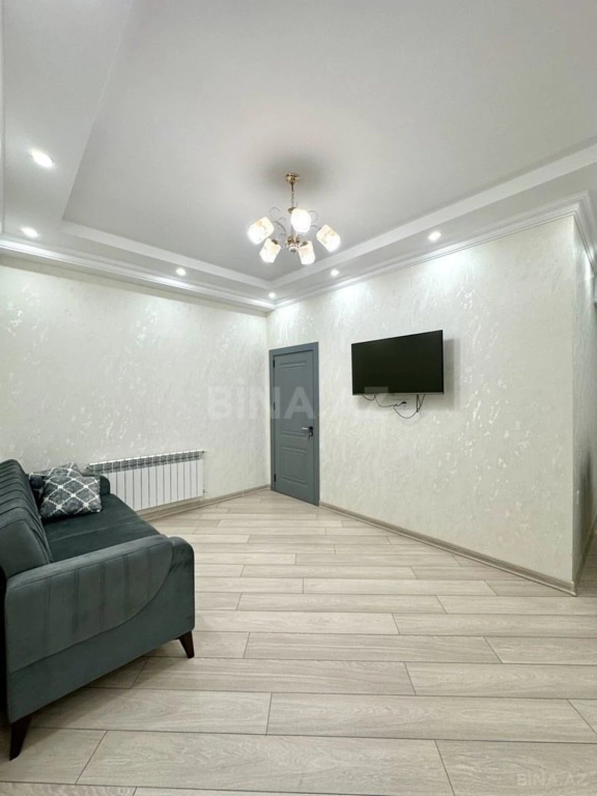 Kirayə verilir 2 otaqlı mənzil 77 m²