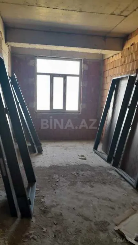 Satılır 3 otaqlı mənzil 129 m²