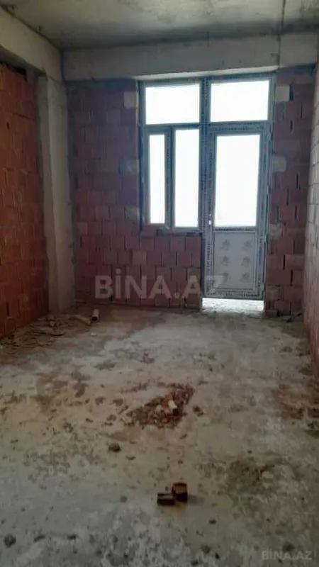 Satılır 3 otaqlı mənzil 129 m²