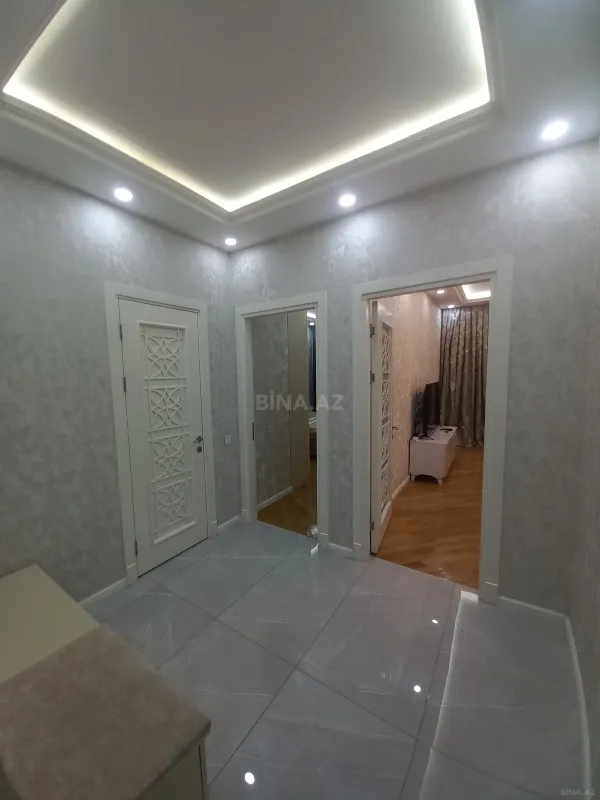 Satılır 2 otaqlı mənzil 67 m²