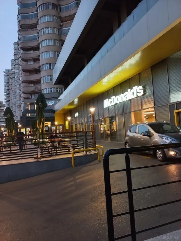 Satılır 2 otaqlı mənzil 67 m²