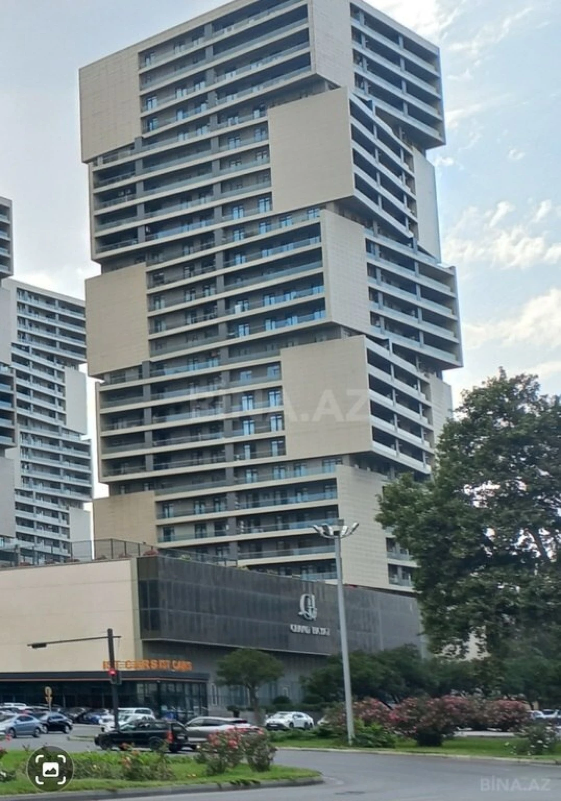 Satılır 2 otaqlı mənzil 67 m²