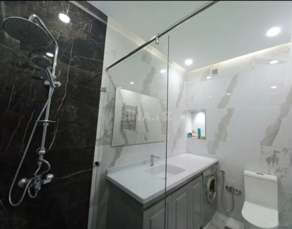 Satılır 2 otaqlı mənzil 67 m²