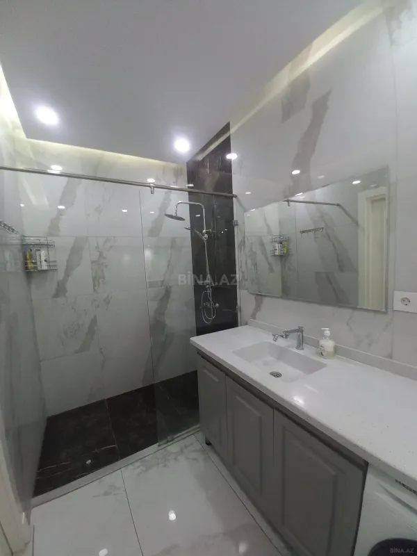 Satılır 2 otaqlı mənzil 67 m²