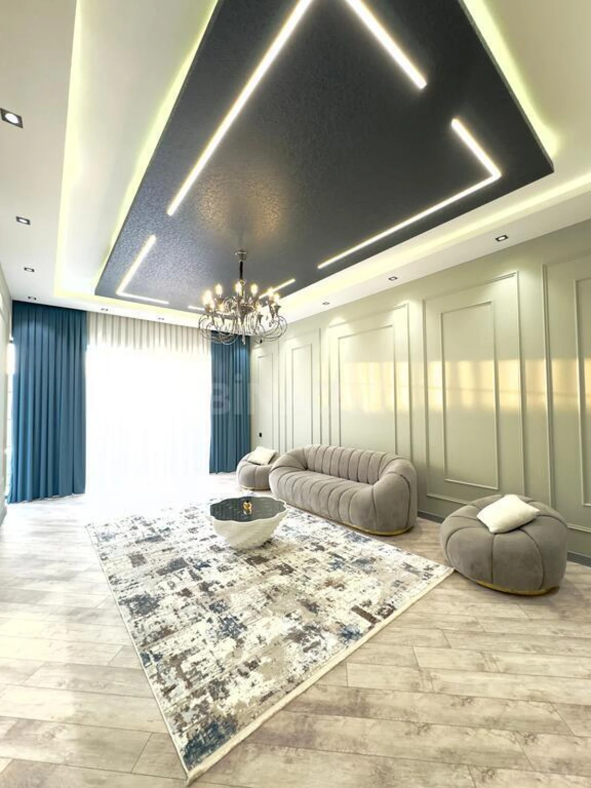 Satılır 4 otaqlı həyət evi 200 m²