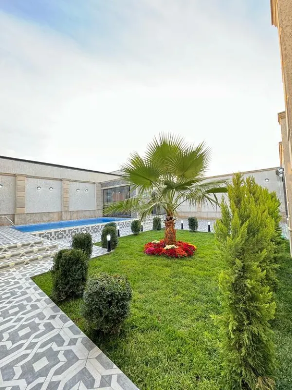 Satılır 4 otaqlı həyət evi 200 m²