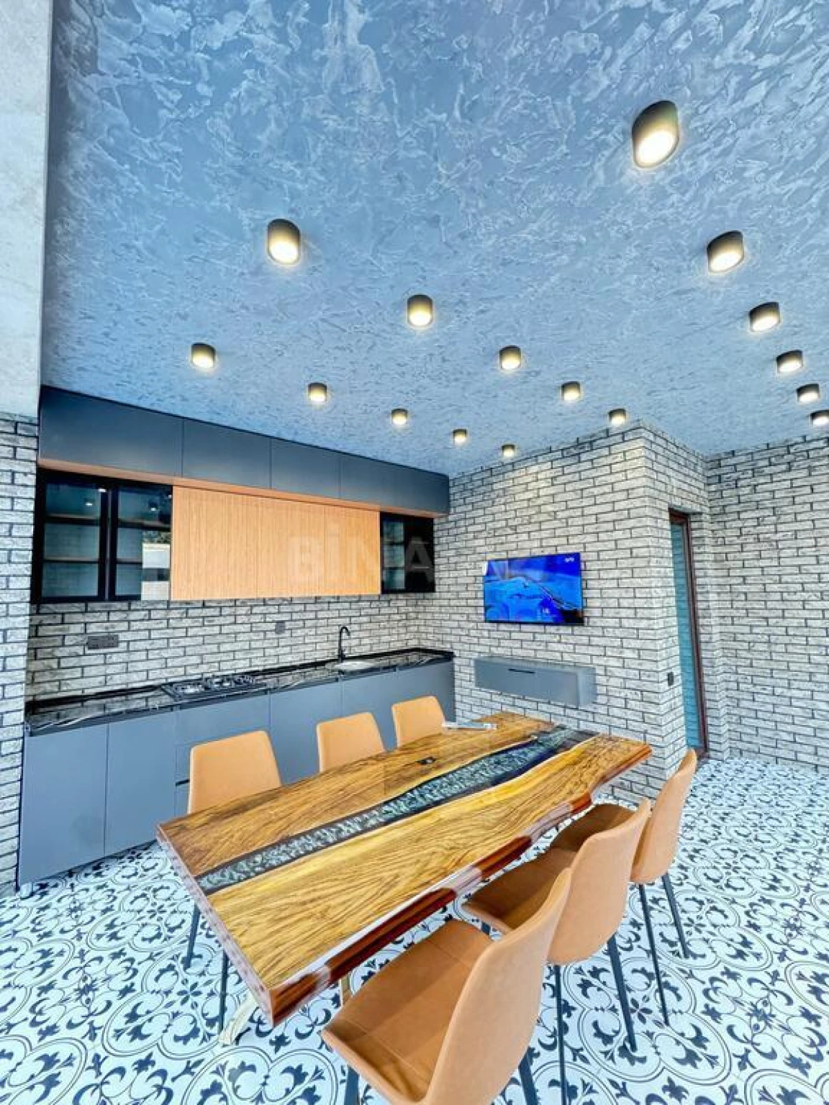 Satılır 4 otaqlı həyət evi 200 m²