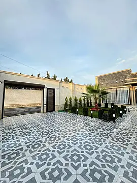 Satılır 4 otaqlı həyət evi 200 m²
