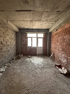 Satılır 1 otaqlı mənzil 44 m²