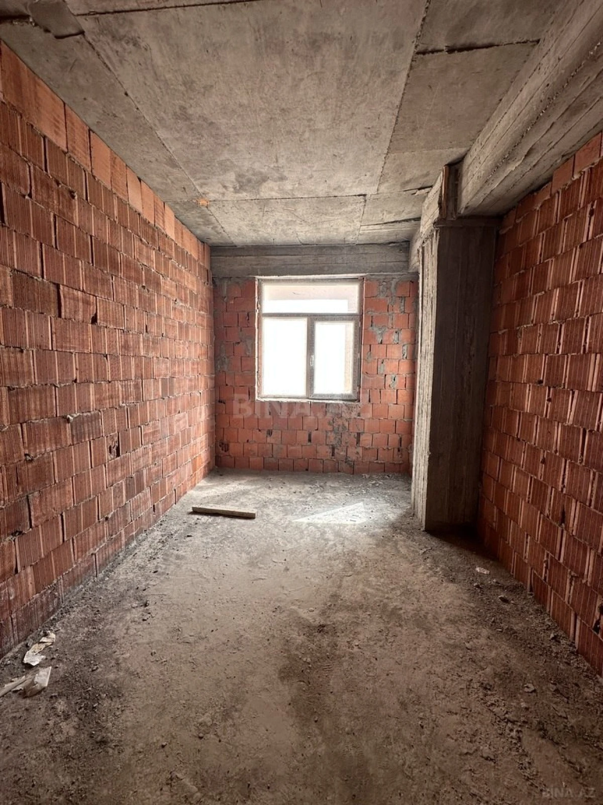 Satılır 1 otaqlı mənzil 44 m²