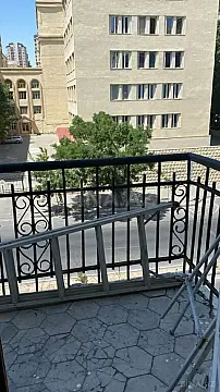 Satılır 3 otaqlı mənzil 90 m²