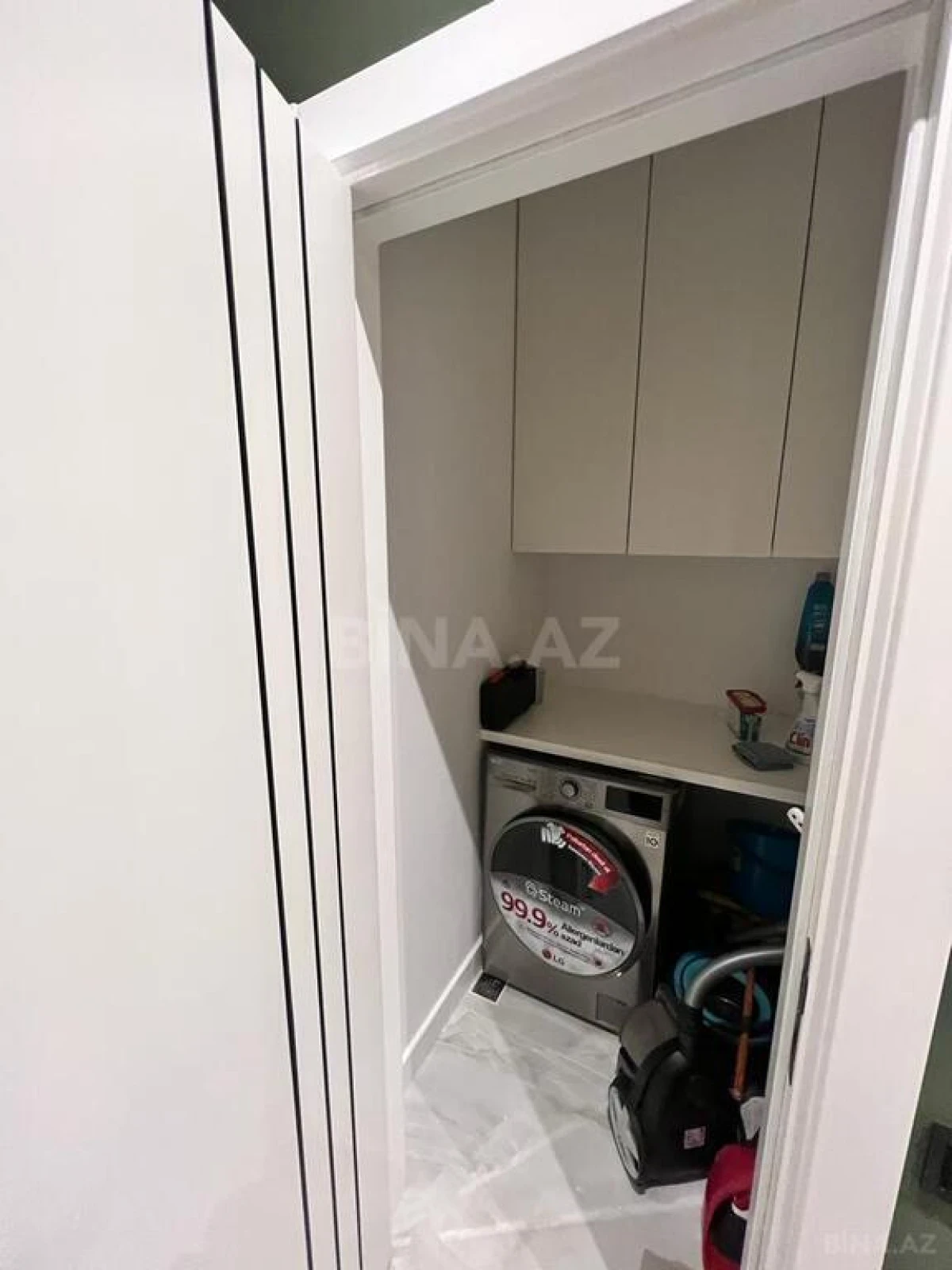 Kirayə verilir 4 otaqlı mənzil 180 m²