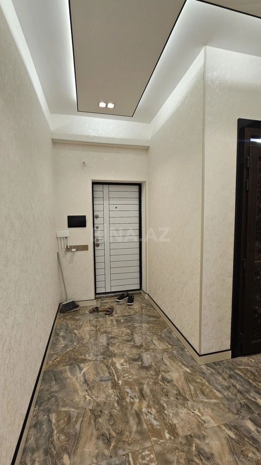 Satılır 3 otaqlı mənzil 71 m²