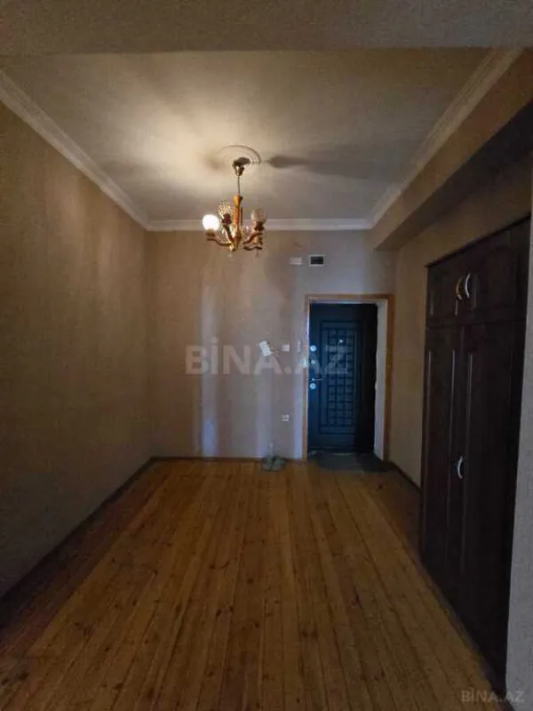 Satılır 2 otaqlı mənzil 96 m²