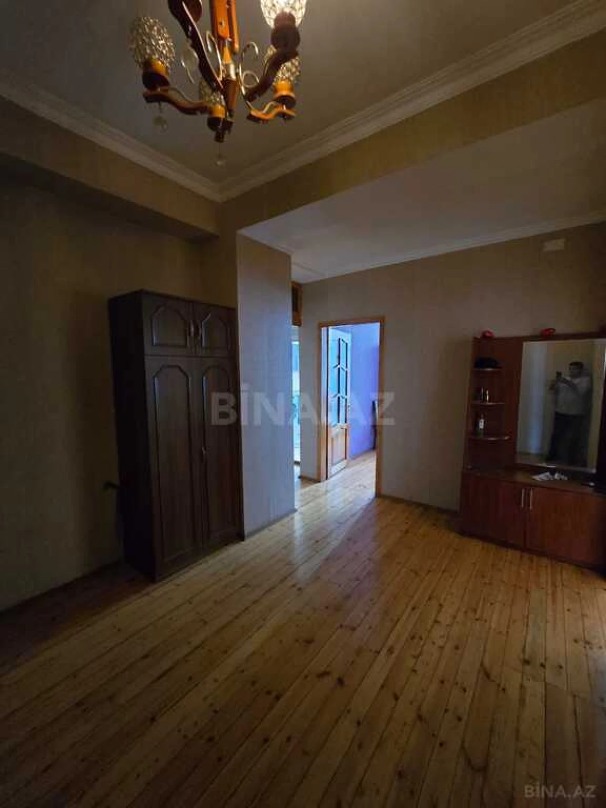 Satılır 2 otaqlı mənzil 96 m²