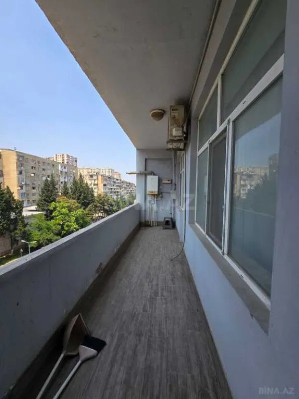 Satılır 2 otaqlı mənzil 96 m²