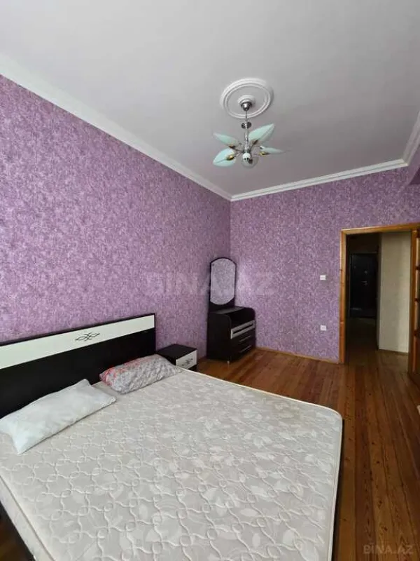 Satılır 2 otaqlı mənzil 96 m²