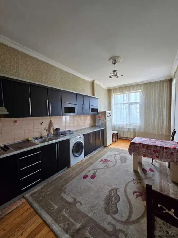 Satılır 2 otaqlı mənzil 96 m²