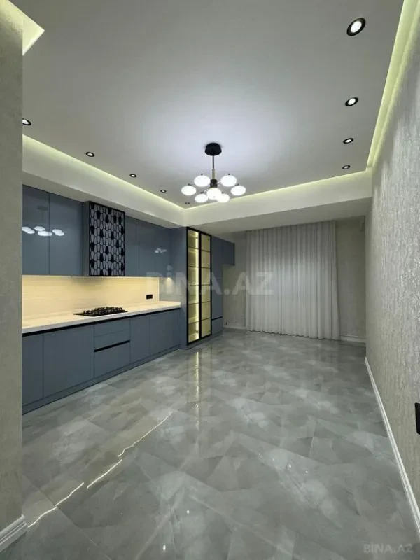 Satılır 4 otaqlı mənzil 168 m²