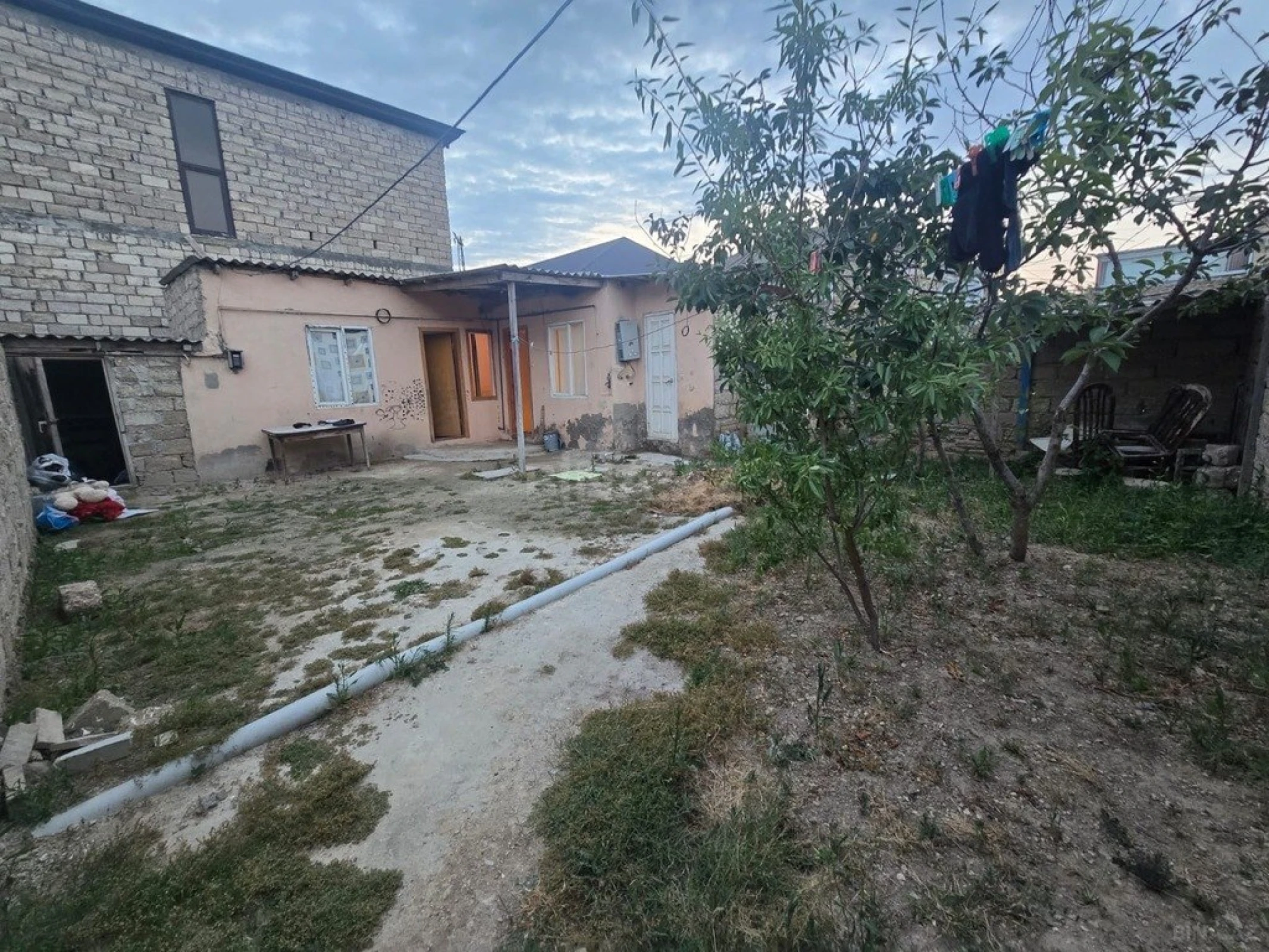 Satılır 2 otaqlı həyət evi 60 m²