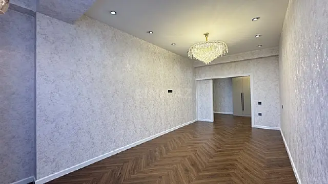 Satılır 3 otaqlı mənzil 138.4 m²