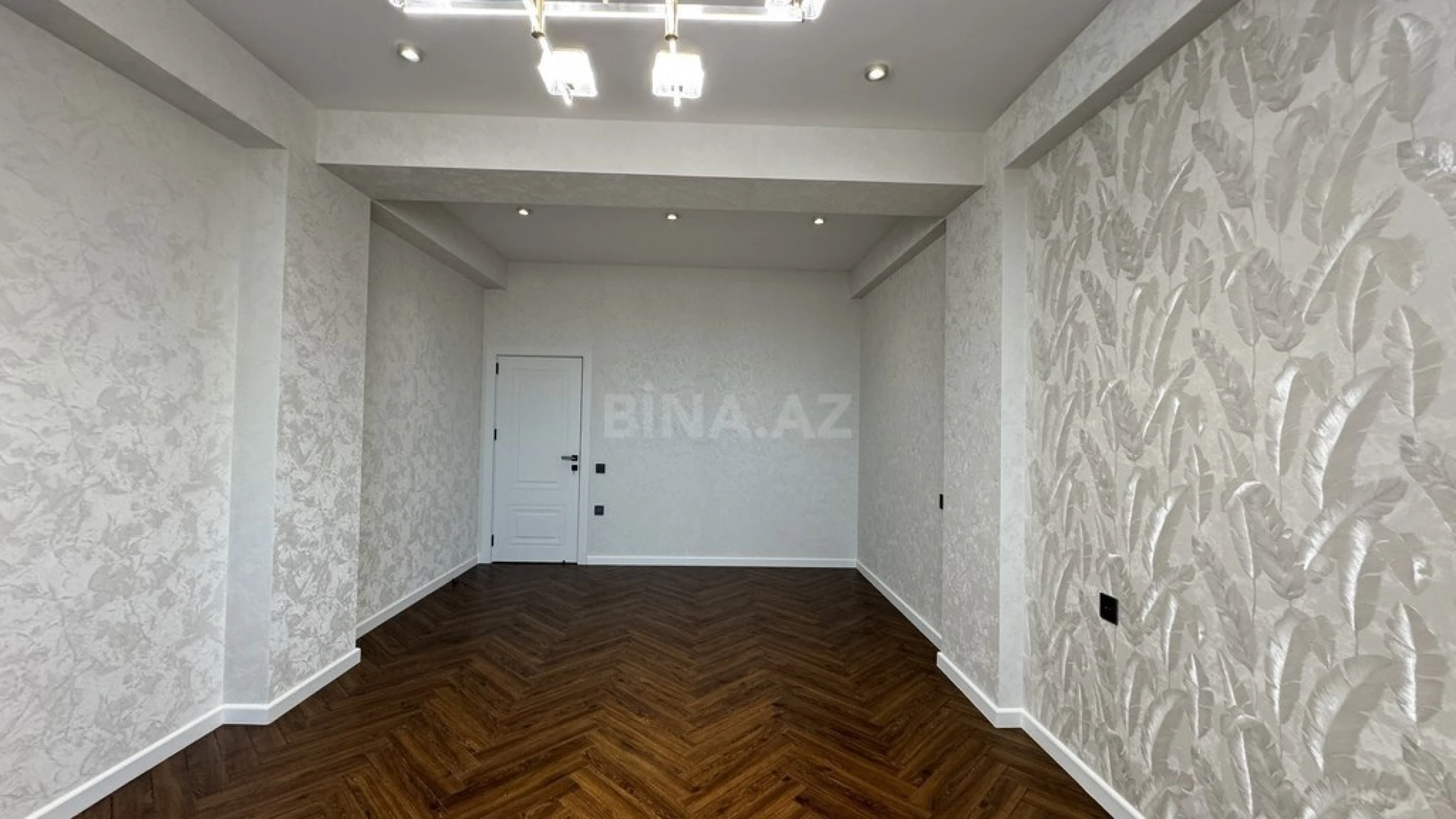 Satılır 3 otaqlı mənzil 138.4 m²