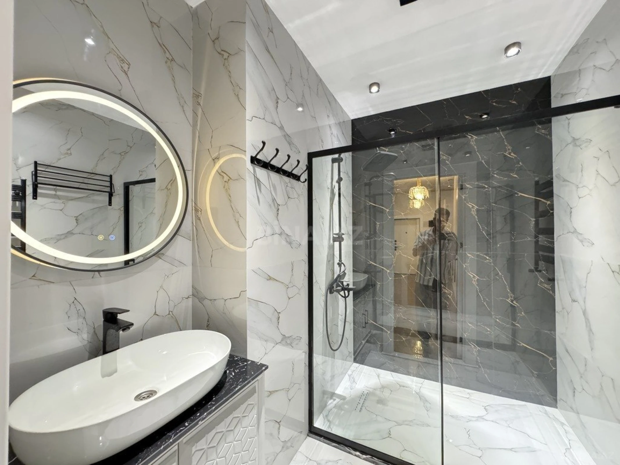 Satılır 3 otaqlı mənzil 138.4 m²