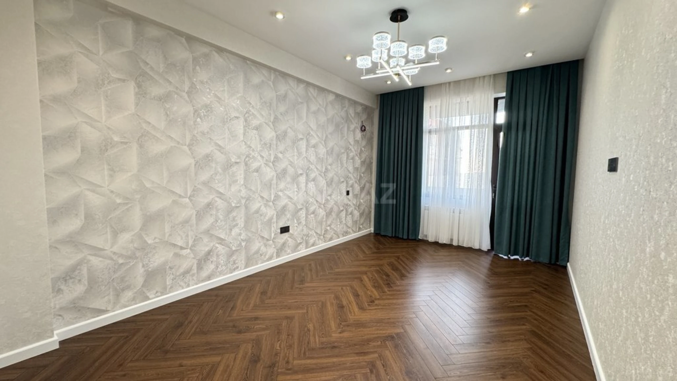 Satılır 3 otaqlı mənzil 138.4 m²