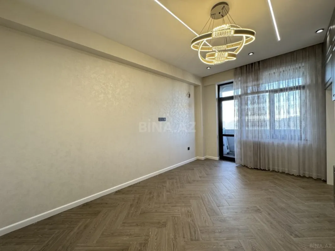 Satılır 3 otaqlı mənzil 138.4 m²
