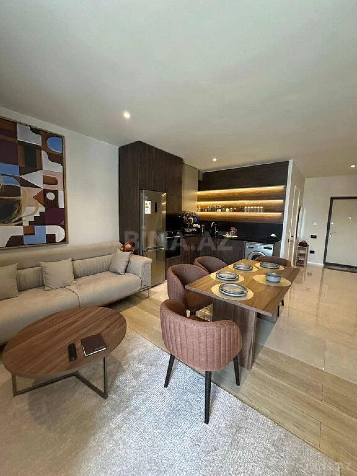 Satılır 2 otaqlı mənzil 97.8 m²