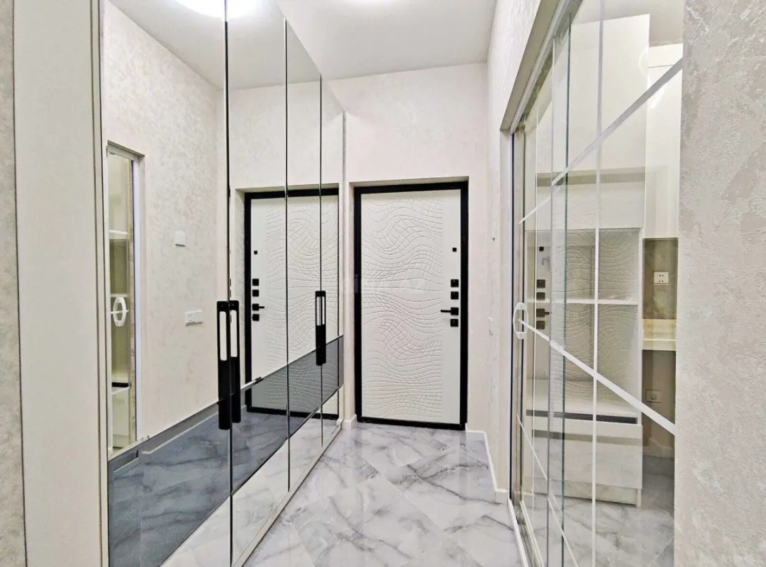 Satılır 2 otaqlı mənzil 69.8 m²