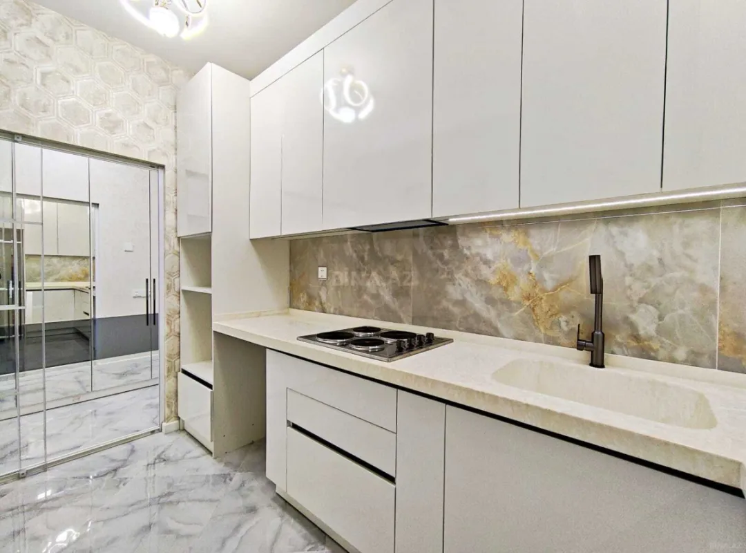 Satılır 2 otaqlı mənzil 69.8 m²