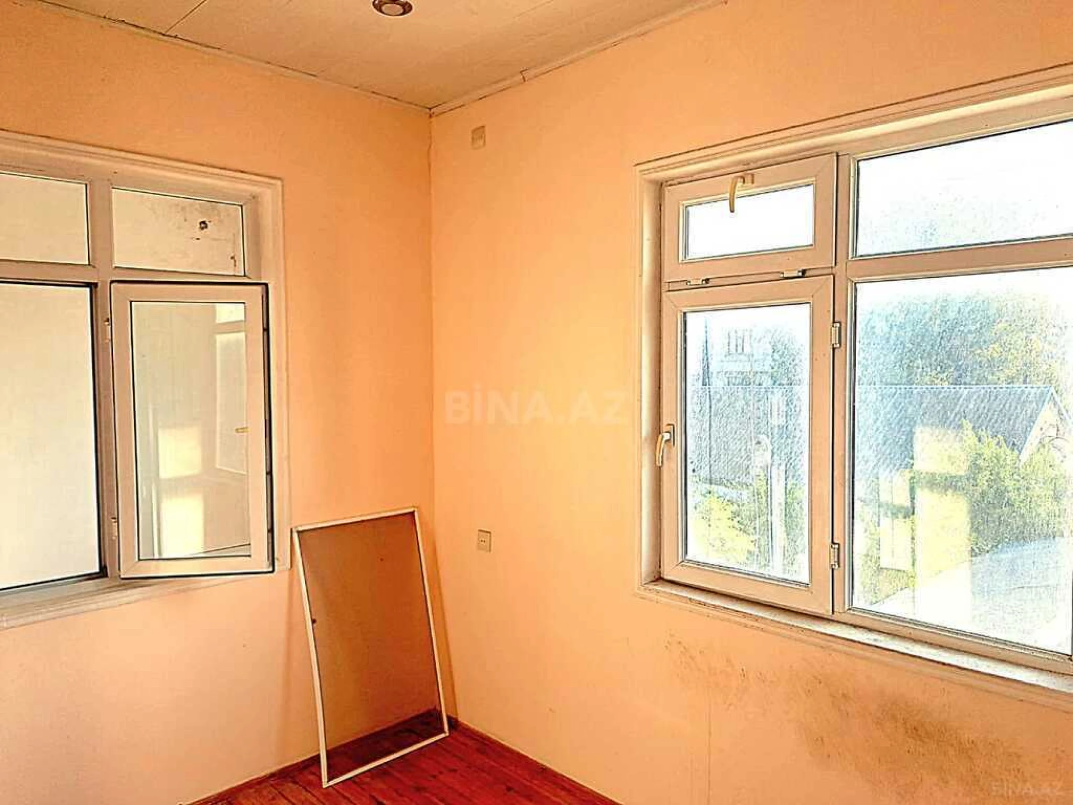 Satılır 7 otaqlı həyət evi 370 m²
