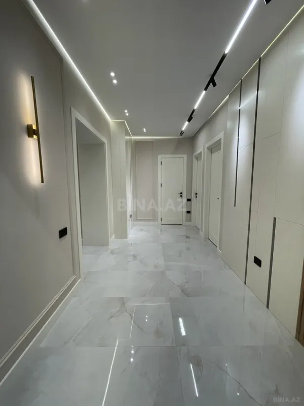 Satılır 3 otaqlı mənzil 103 m²