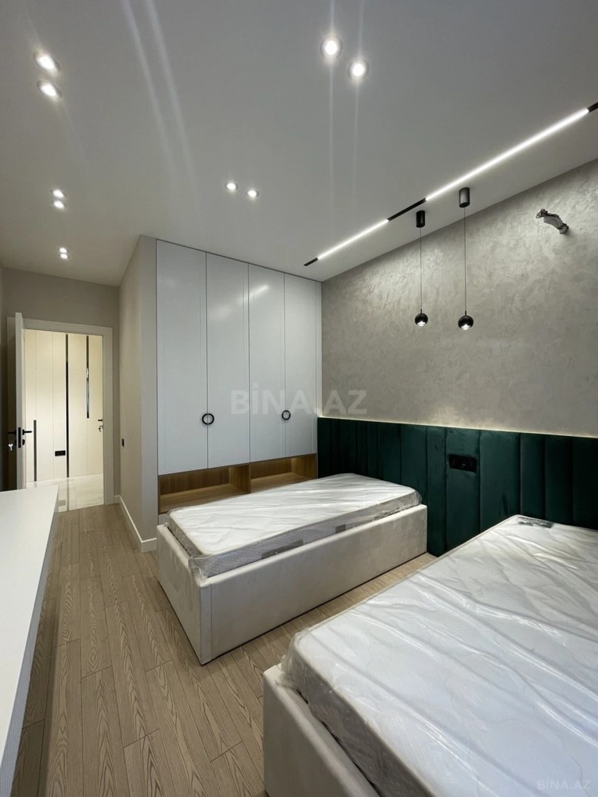 Satılır 3 otaqlı mənzil 103 m²