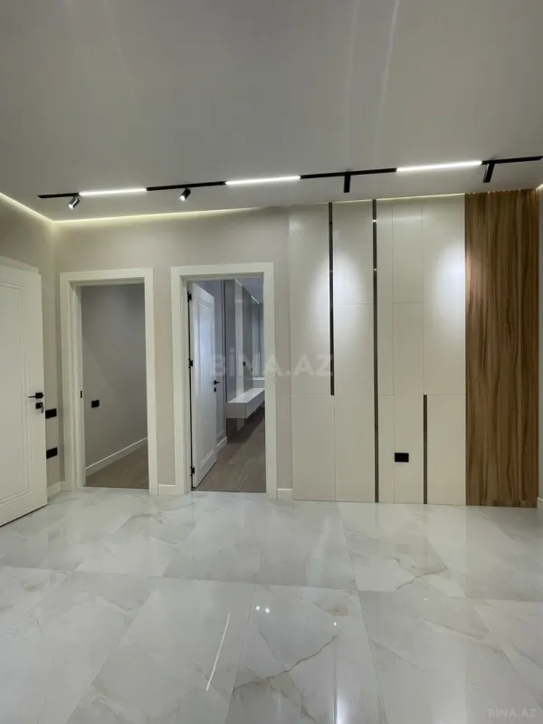 Satılır 3 otaqlı mənzil 103 m²