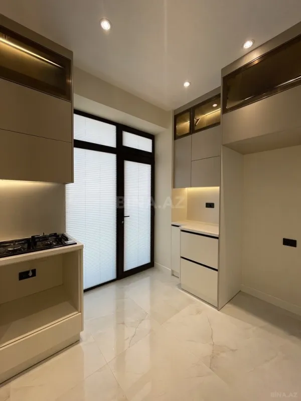 Satılır 3 otaqlı mənzil 103 m²