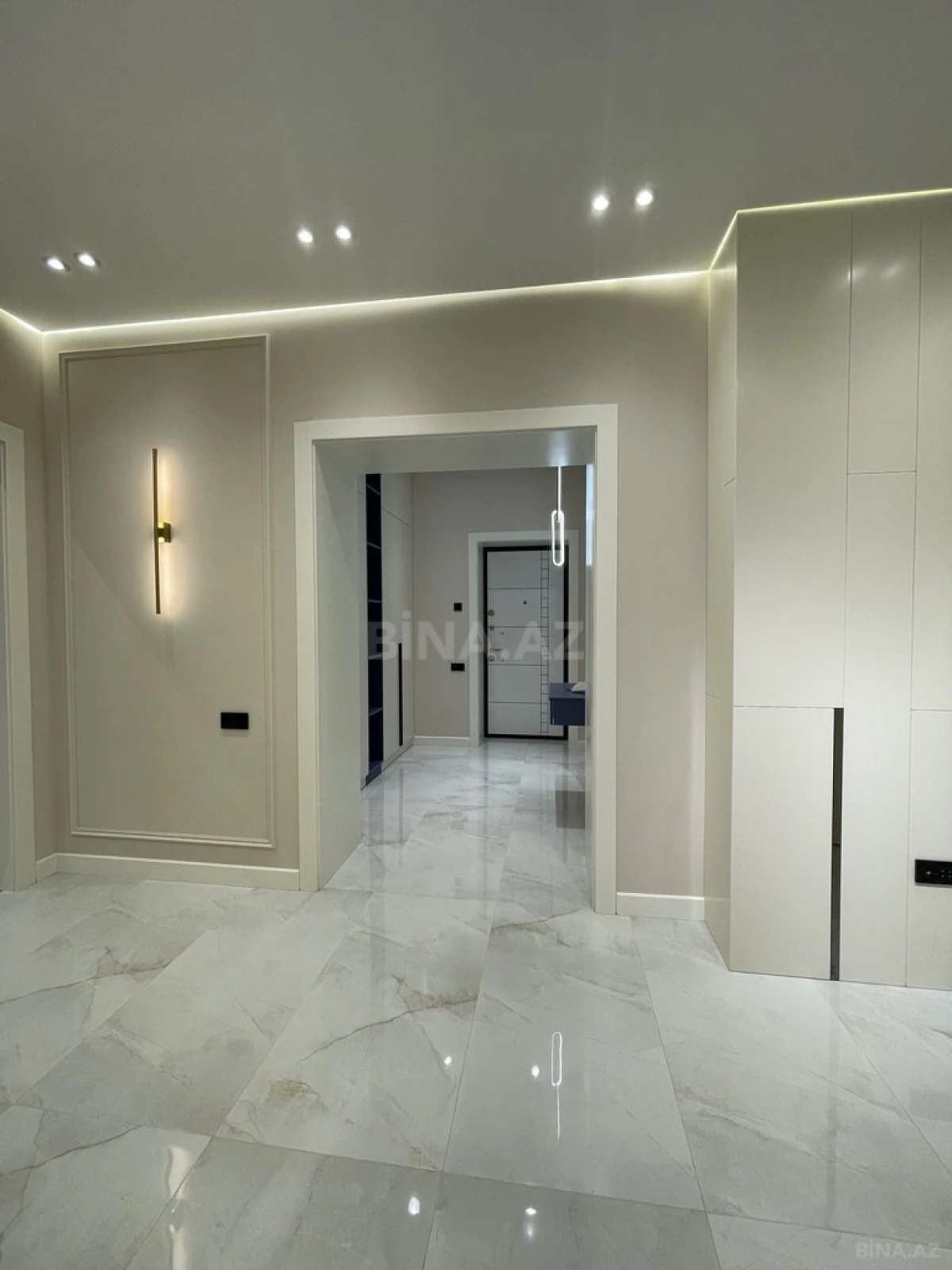 Satılır 3 otaqlı mənzil 103 m²