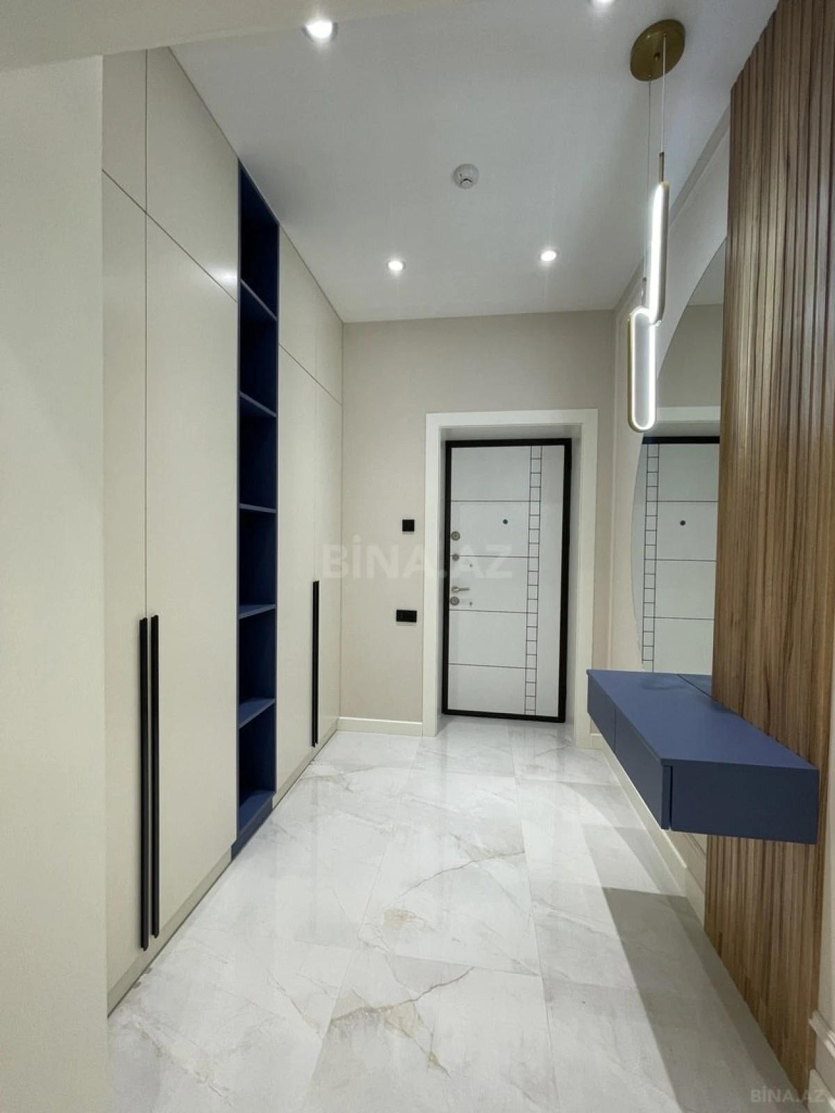 Satılır 3 otaqlı mənzil 103 m²